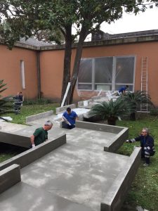Operai_a_lavoro_nel_giardino2